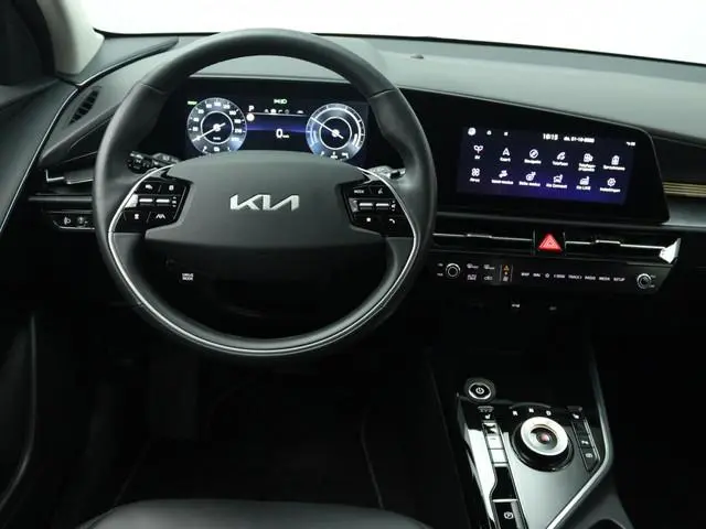 Kia Niro EV DynamicLine 64.8 kWh 204PK | Navigatie | Camera | Stoelverwarming