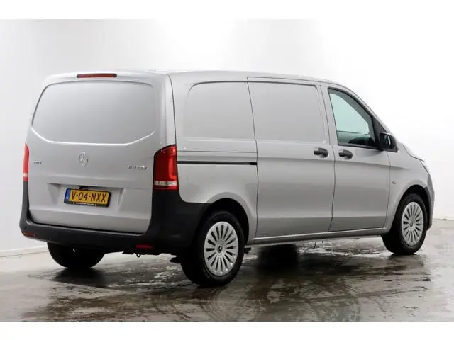 Mercedes-Benz Vito 114 CDI 136pk Compact 9G Automaat 2x Schuifdeur/LED/Camera/Inrichting 11-2022