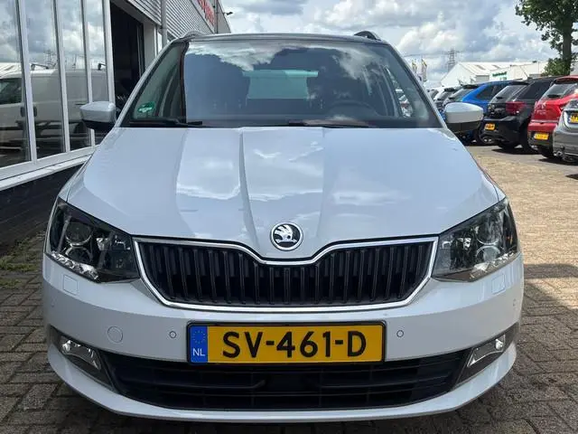 ŠKODA Fabia Combi 1.0 TSI Style Business | Trekhaak | Pano | Stoelverwarming | Apple Carplay