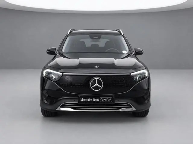 Mercedes-Benz EQB 250+ Luxury Line 71 kWh | Panoramadak | Trekhaak | Stoelverwarming