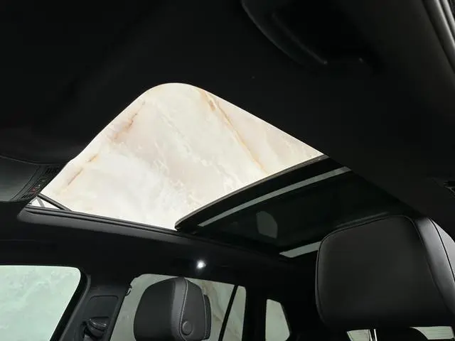 Volkswagen Tiguan 1.5 TSI R-Line / Pano / Camera /