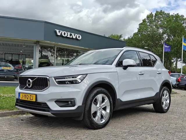 Volvo XC40 T2 130PK Automaat Business Pro | Adaptieve Cruise | Park assist camera | Dealer onderhoud...