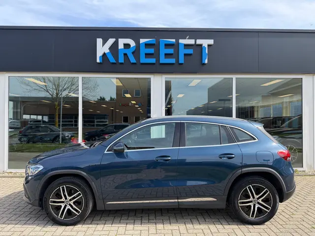 Mercedes-Benz GLA-klasse 250 e Business Solution Luxury Limited Assistentie pakket