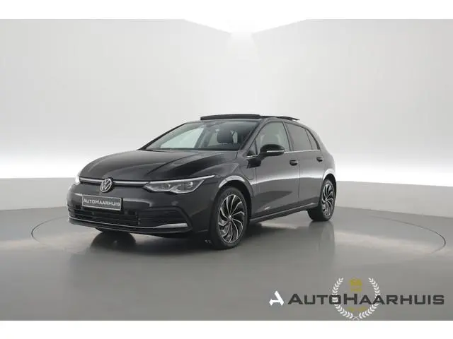 Volkswagen Golf 1.4 eHybrid 204 pk Style | Pano | Massage | IQ. Light |  Apple CarPlay | Adapt. Crui...