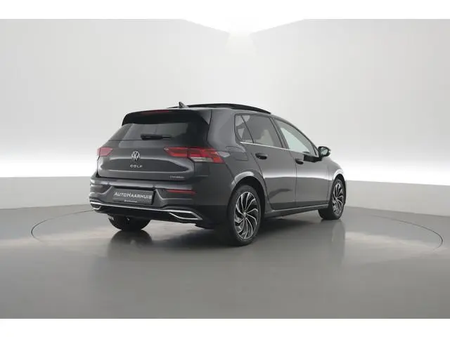 Volkswagen Golf 1.4 eHybrid 204 pk Style | Pano | Massage | IQ. Light |  Apple CarPlay | Adapt. Crui...