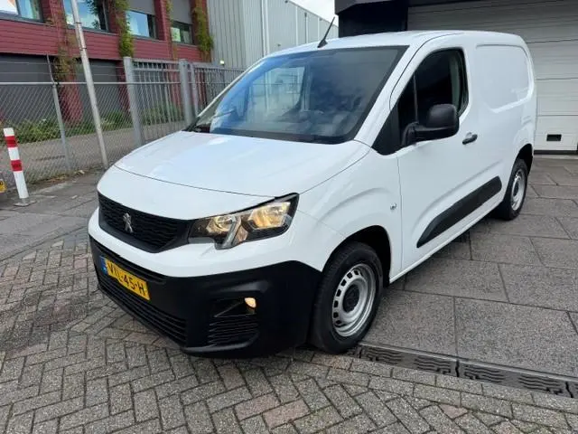 Peugeot Partner 1.2 PureTech Premium AIRCO I NAVI I PDC I APPLE CARPLAY I ANDROID AUTO I 1e EIGENAAR...