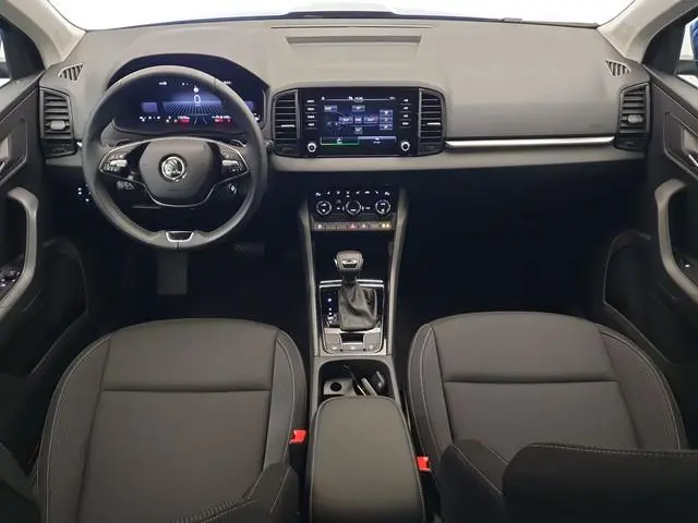 ŠKODA Karoq 1.5 TSI 150pk DSG/AUT Business Edition Winterpakket, Stoelverwarming, Climatronic