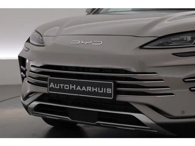BYD SEAL U