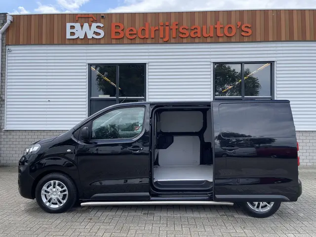 Opel Vivaro 1.5 CDTI 120pk L2H1 Edition / vaste prijs rijklaar € 17.950 ex btw / lease vanaf € 302 /...
