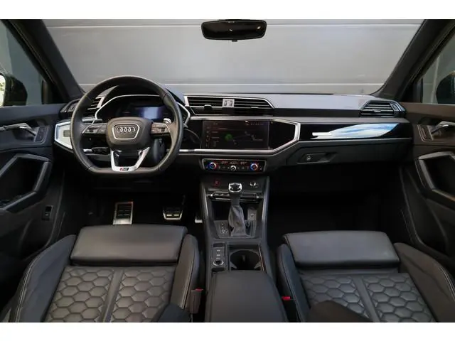 Audi RSQ3
