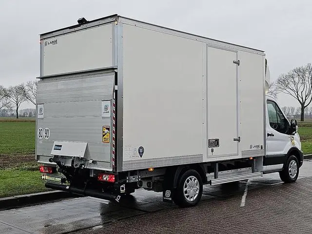 FORD E-TRANSIT bakwagen laadklep!