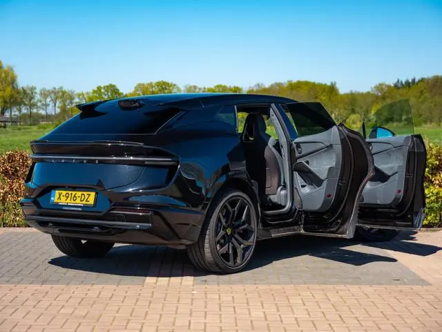 Lotus Eletre
