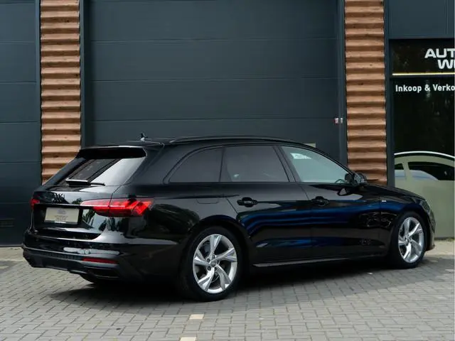 Audi A4 Avant 35 TFSI Launch edition Sport Competition NIEUWSTAAT I 2.0 150 PK I Virtual I 18" I 2x...