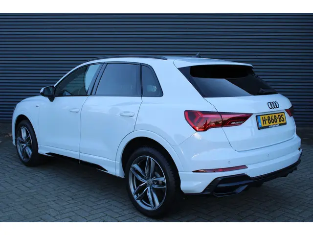 Audi Q3 35 TFSI S-Line Vol-Leder Full-Led Virtual-Cockpit CarPlay