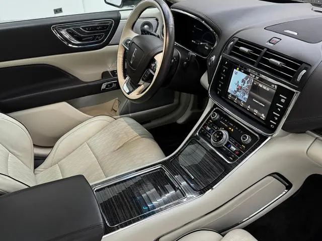 Lincoln Continental