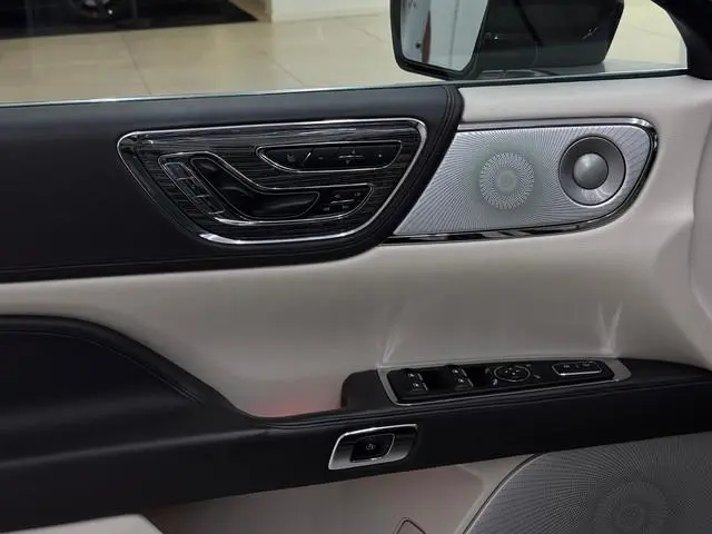 Lincoln Continental