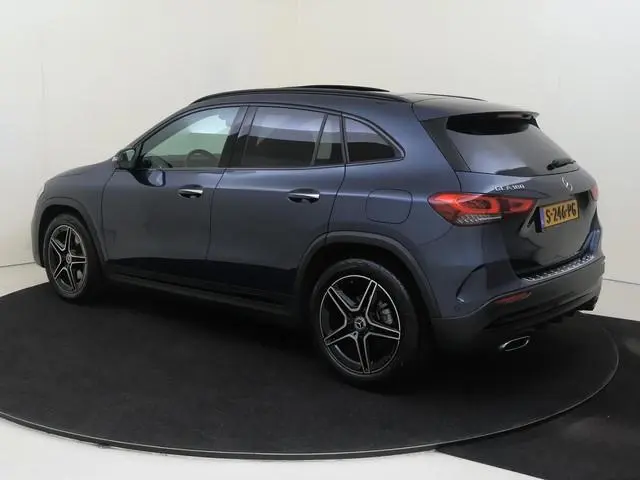 Mercedes-Benz GLA-klasse 180 Business Solution AMG