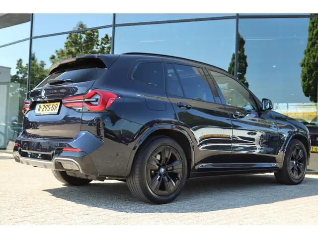 BMW IX3 EXECUTIVE M-SPORT 80 KWH SOH 100% | SHADOWLINE | PANO | LEDER| CAMERA | MEMORY | CARPLAY | A...