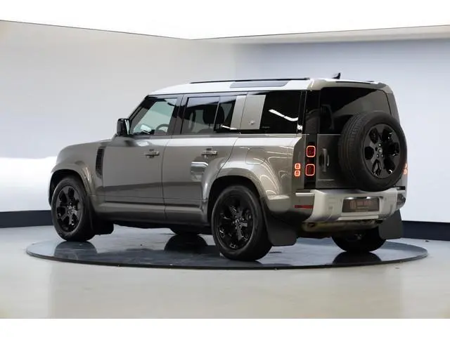 Land Rover Defender 110 2.0 P400e 110 XS Edition | Panoramadak | Trekhaak | SOH 91.7% |