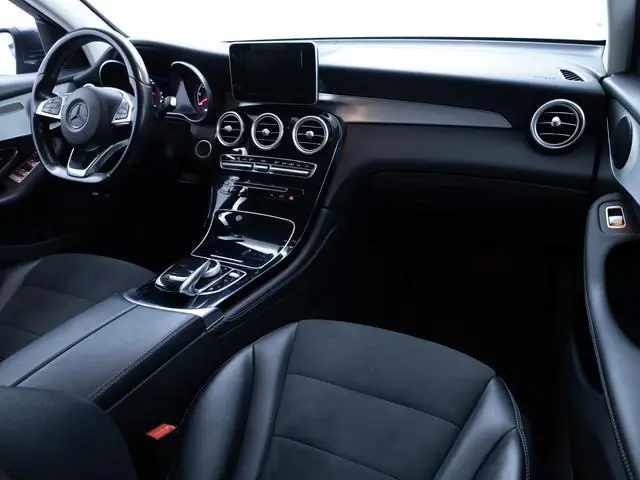 Mercedes-Benz GLC-klasse 220 d 4MATIC Edition 1 AMG | Electrische trekhaak | Electrische klep | Crui...