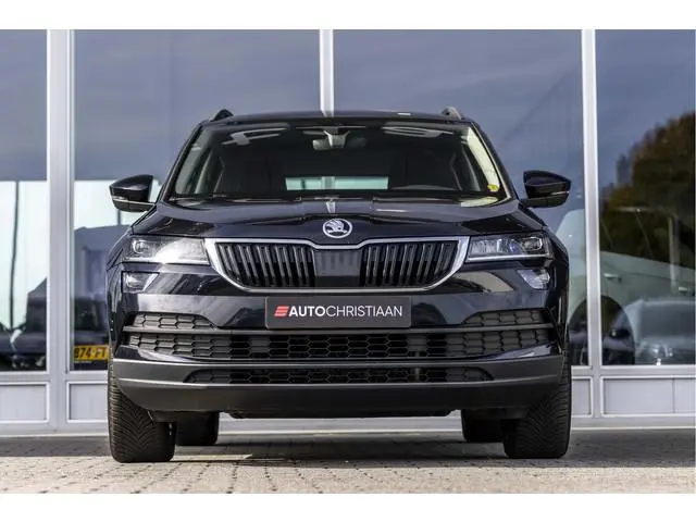 ŠKODA Karoq 1.5 TSI ACT Business Edition | Trekhaak | NL Auto | Carplay