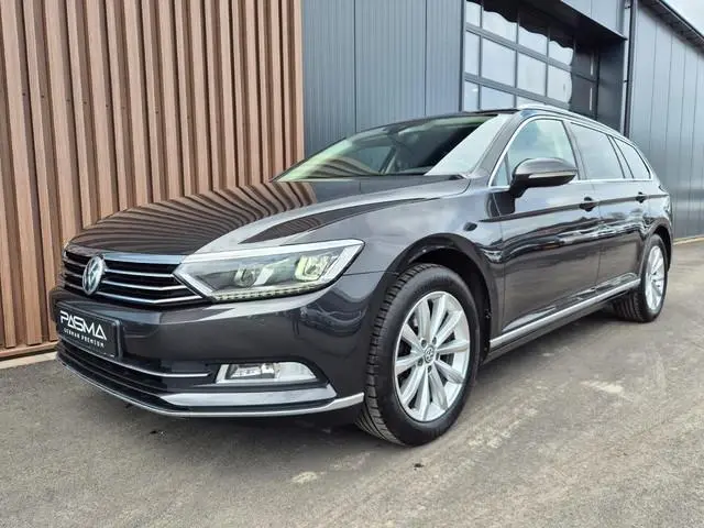 Volkswagen Passat Variant 1.8 TSI Highline | Carplay | Cruise control | Klap spiegels