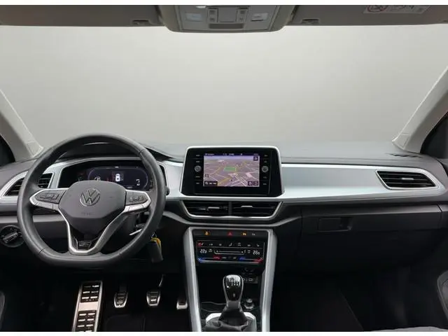Volkswagen T-Roc TSI 115PK LIFE GOAL EDITION VIRTUAL/NAVI/ACC/STOELVERW. fabrieksgarantie