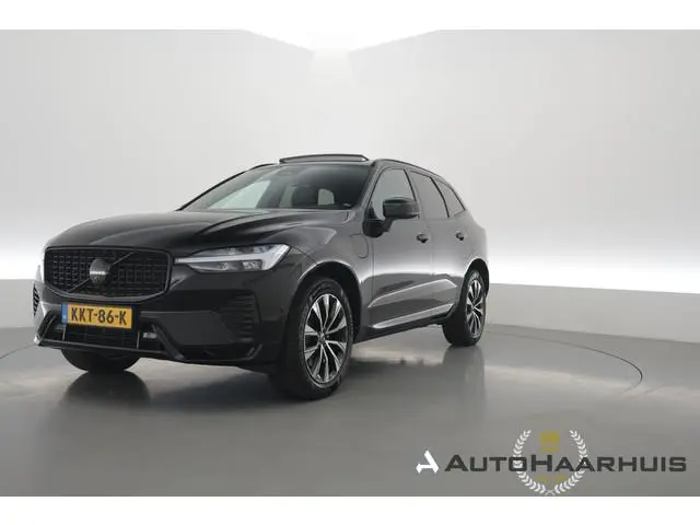 Volvo XC60 T6 Plug-in hybrid Plus Black Edition | Pano | 360cam | H&K Audio | Memory | Elek. Trekhaa...