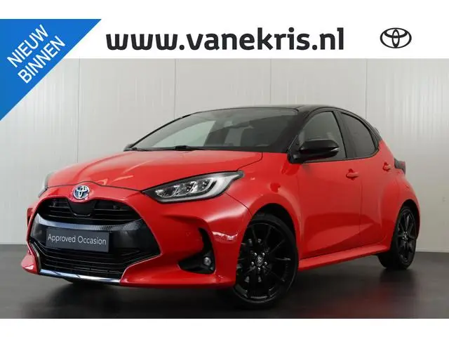 Toyota Yaris 1.5 Hybrid Launch Edition, Head Up