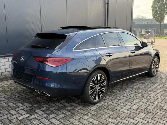 Mercedes-Benz CLA-klasse Shooting Brake 250 e Luxury Line 18"/Panoramadak/Leder/Stoel + stuurverwarm...