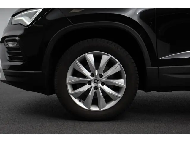SEAT Ateca 1.5 TSI DSG Style Nieuw type Climate Control Parkeer sensoren Cruise control DAB Led Lich...