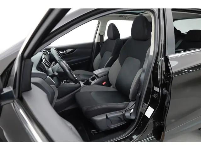 Nissan Qashqai 1.3 DIG-T 160pk! N-Connecta | Rijklaar! | Trekhaak | Design Pakket | Stoelverw. | 360...