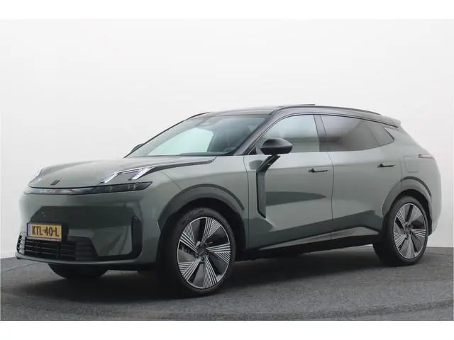 Lynk & Co 08