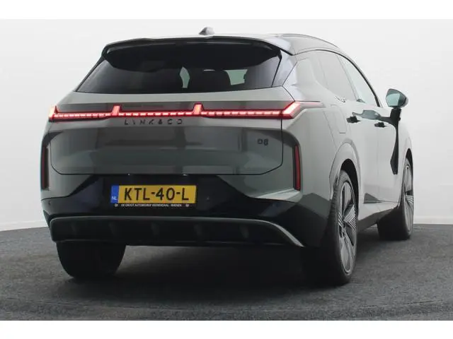 Lynk & Co 08