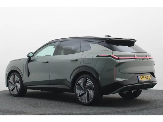 Lynk & Co 08