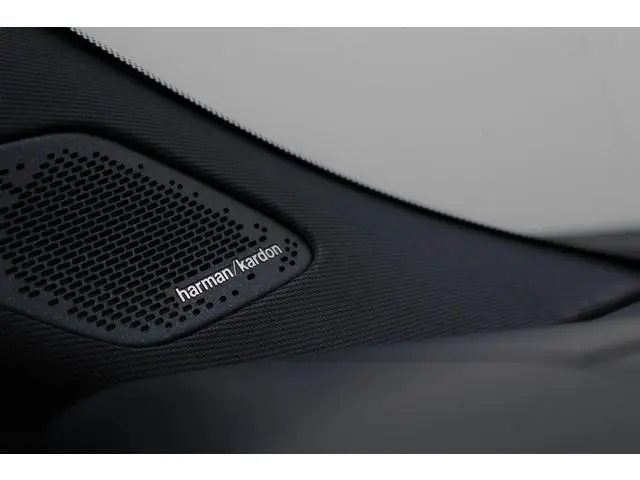 Lynk & Co 08