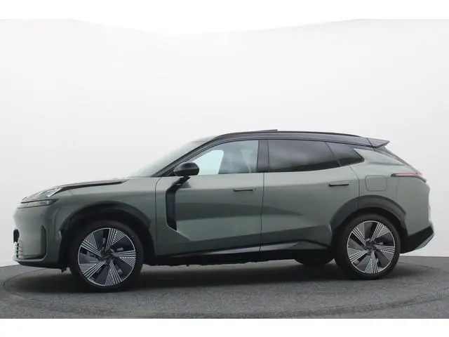 Lynk & Co 08