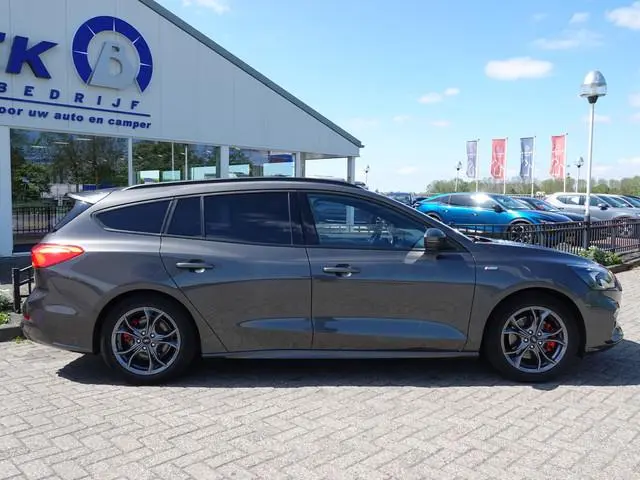 Ford Focus Wagon 1.0 EcoBoost Hybrid 125PK ST Line X NAVI | WINTERPACK | PDC + CAM | ECC