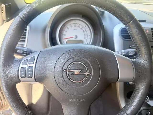 Opel Agila