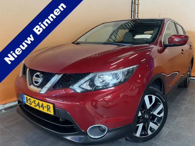 Nissan Qashqai 1.2 Acenta lage km stand! | lmv 18 inch | leer/alcantara | trekhaak | cruise control