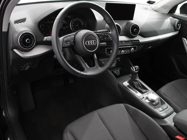 Audi Q2 35 TFSI 150pk S-Tronic Prestige Navigatie Apple Carplay / Android Auto Climate Control Dab C...