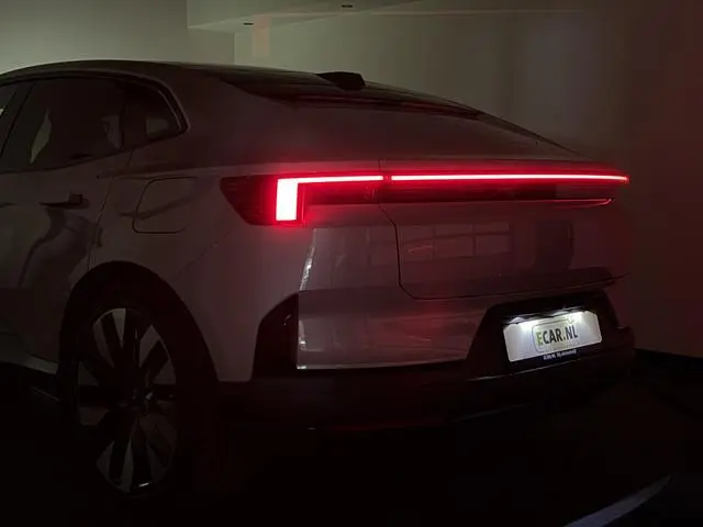 Polestar 4