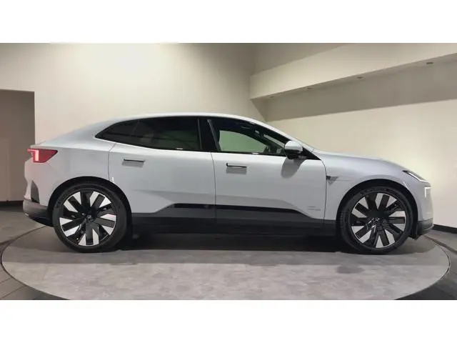 Polestar 4