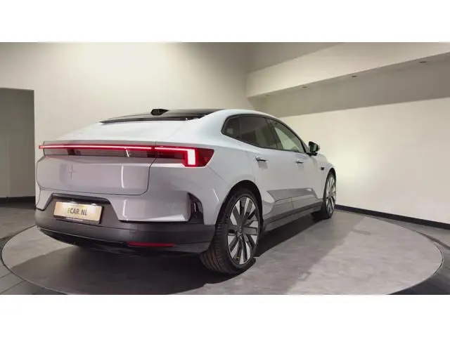 Polestar 4