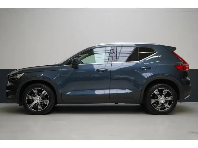 Volvo XC40 1.5 T2 Core | HK Sound | 360 camera | Sportstoelen | Navigatie | Keyless