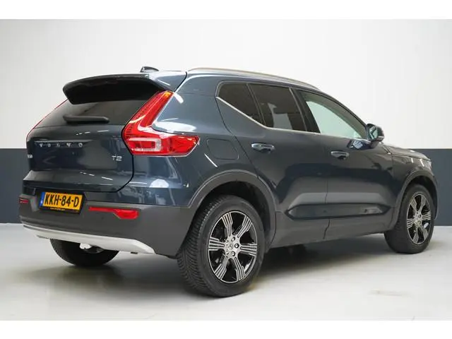 Volvo XC40 1.5 T2 Core | HK Sound | 360 camera | Sportstoelen | Navigatie | Keyless