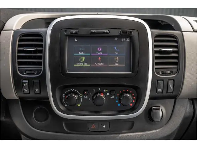 Nissan NV300