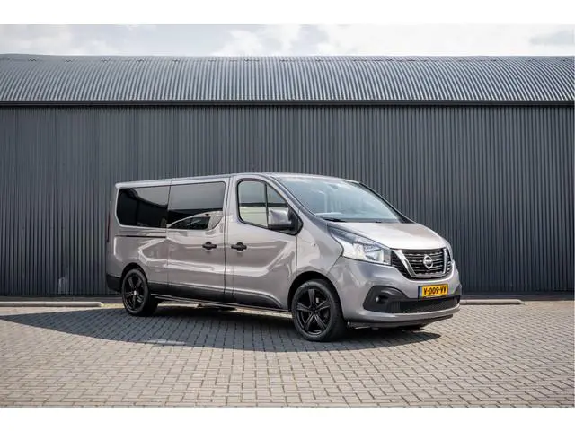 Nissan NV300