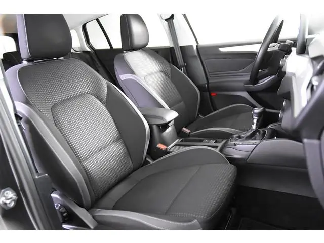 Ford Focus Wagon Hybrid Titanium *1ste Eigenaar*Navigatie*Stoelverwarming*Camera*
