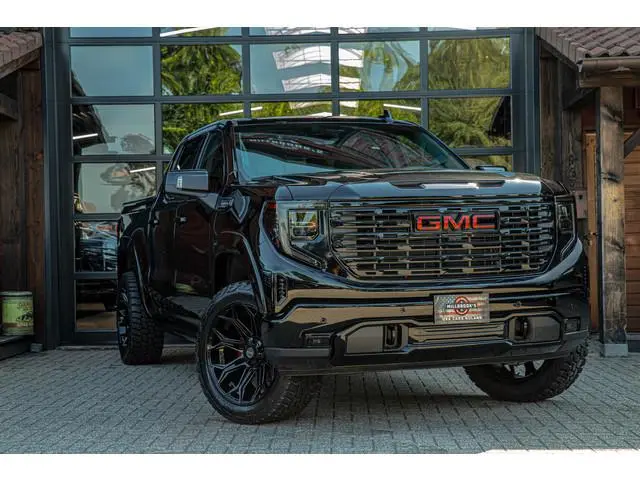 GMC Sierra Denali 6.2L V8 .